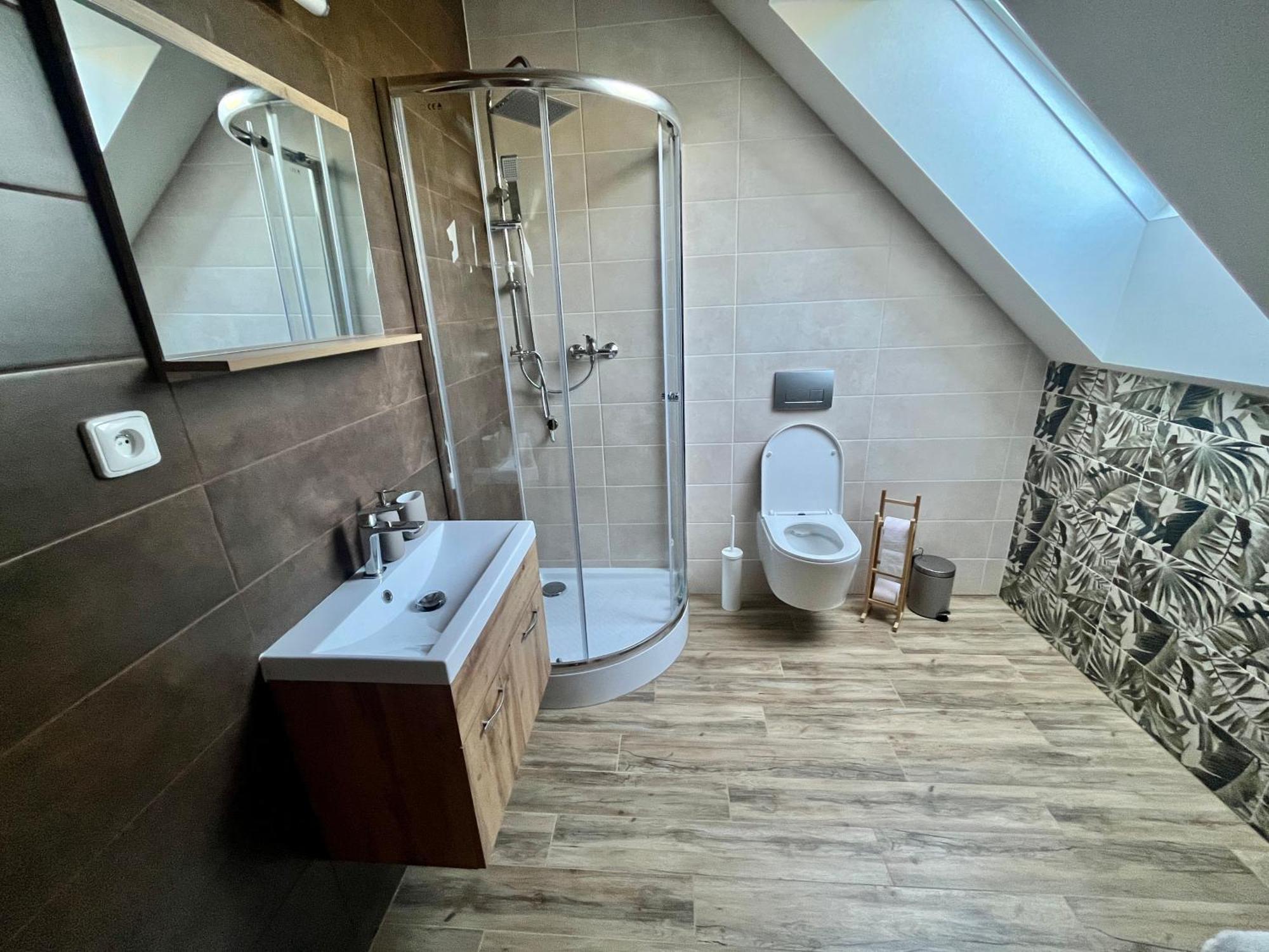 Apartmany Statek Bezdedice Hostomice ภายนอก รูปภาพ